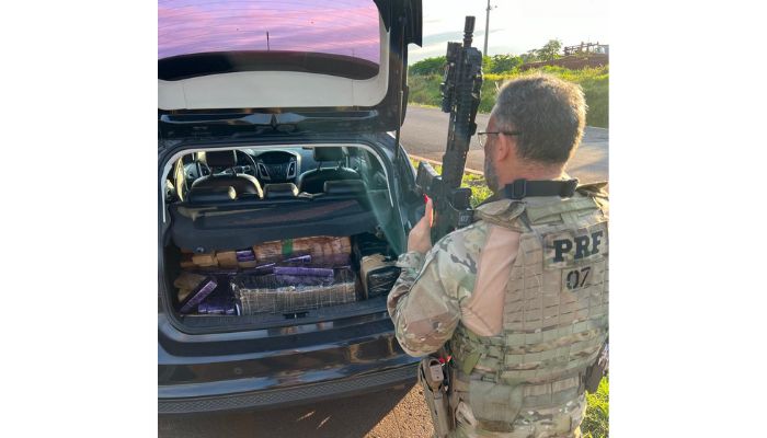 Casal de traficantes usa filha de 1 ano para despistar a PRF em Cascavel-PR